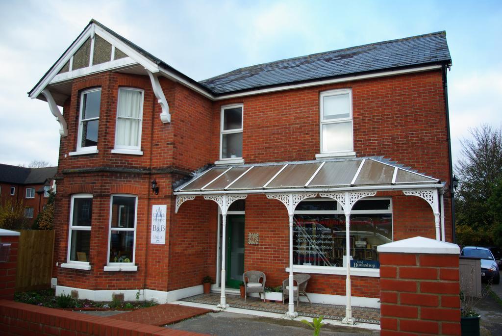 Old Church House Newport  Exterior photo